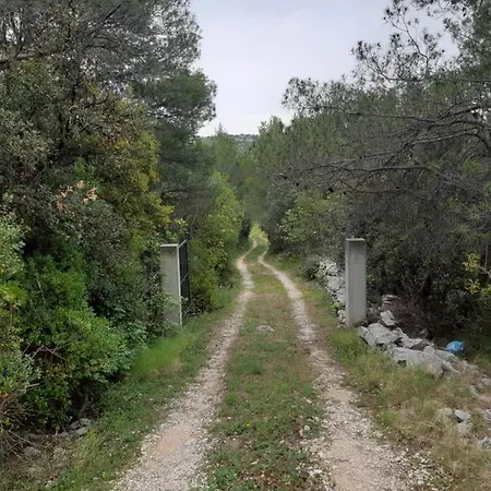 Maria With Swimming Pool Hotel
