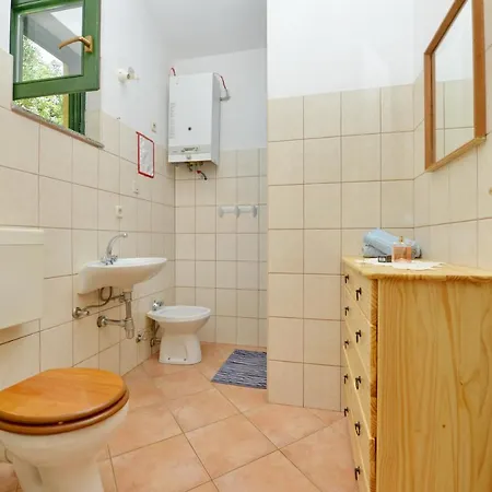 Maria With Swimming Pool Hotel