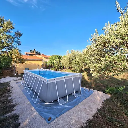 Maria With Swimming Pool 3*